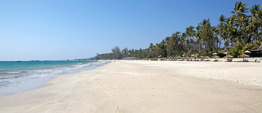 ngapali_beach