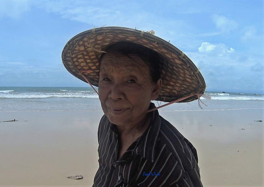 Myanmar_woman_Ngapali