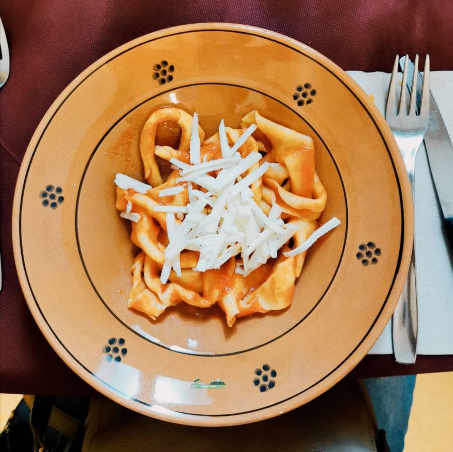 piatto-pasta-formaggio-Sante-Le-Muse-Salve-Puglia-TripOrTrek