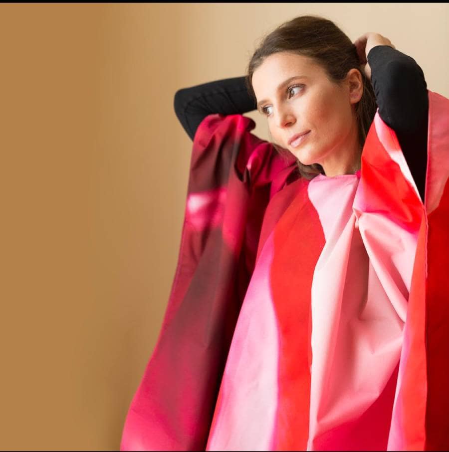 donna-foulard-seta-moda-Arja-Cajo-Trip-Or-Trek