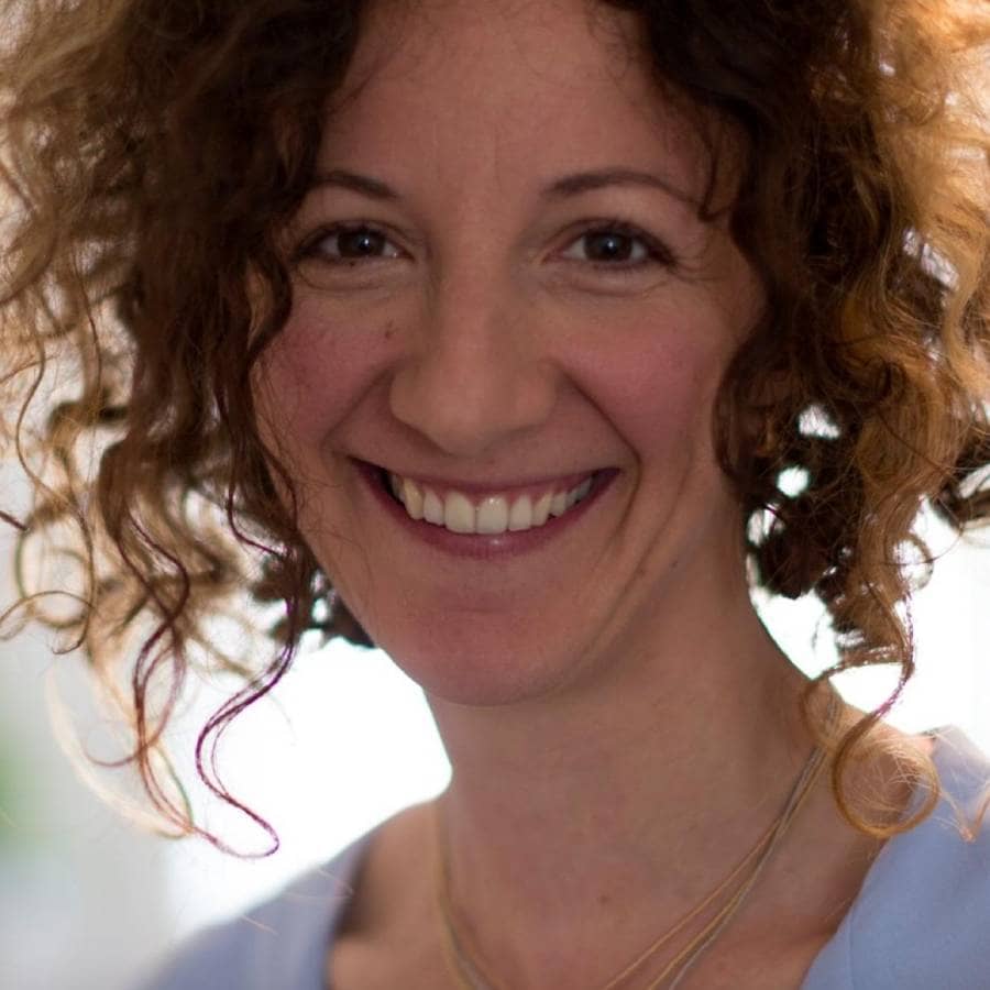 donna-capelli-ricci-Viola-Cajo-De-Cristoforis-imprenditrice-Arja-Cajo