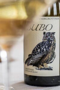 Grottnerhof_Sauvignon_Blanc_BUBO_Romantik_Hotel_Turm